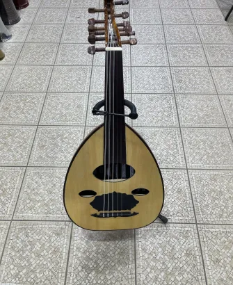 Handcrafted Salmeen Oud Oval