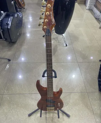 Samick 4-String Electric Bass Guitar – Natural Wood Finish