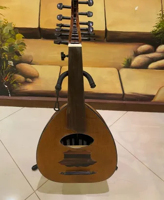 Handcrafted Salmeen Oud