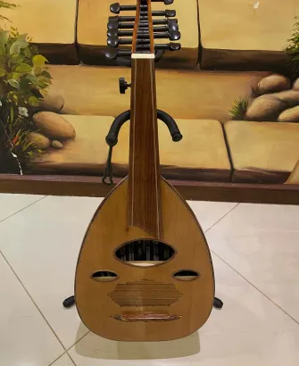 Handcrafted Salmeen Oud