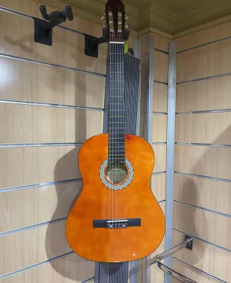 XP 4/4 Classical Guitar front