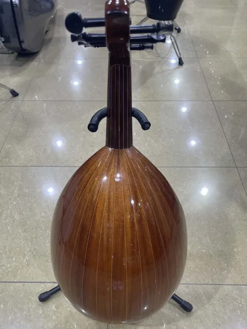 Handcrafted Salmeen Oud