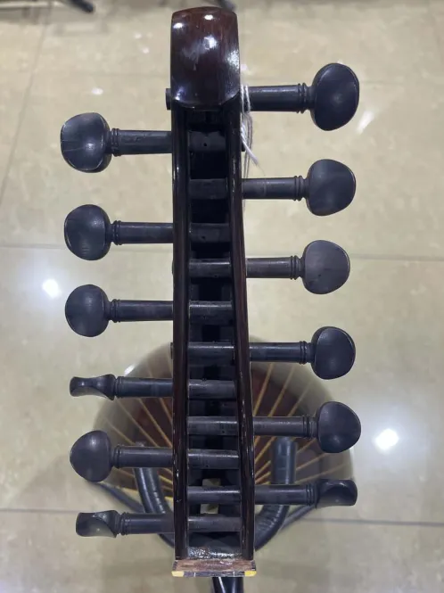 Handcrafted Salmeen Oud