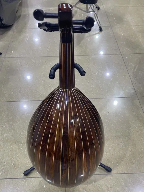 Handcrafted Salmeen Oud