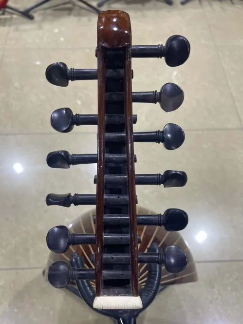 Handcrafted Salmeen Oud