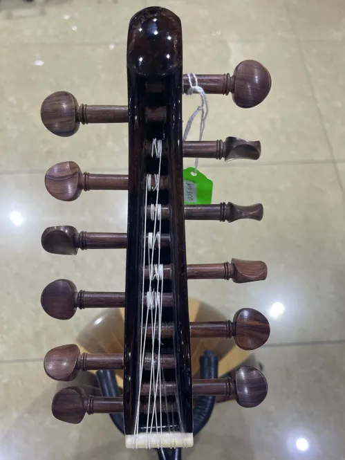 Handcrafted Salmeen Oud