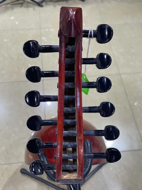 Egyptian Oud – Natural Cedar Elegance