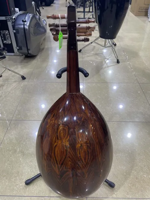 Salmeen Oud – Royal Rosette Edition