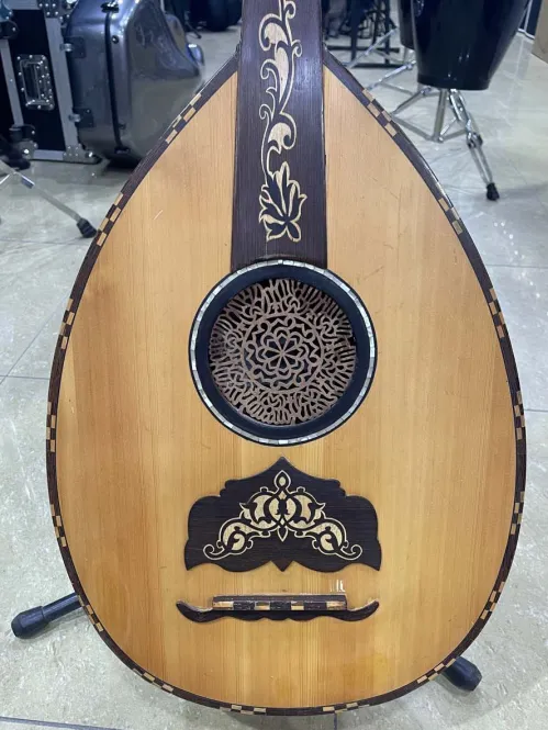 Egyptian Oud – Natural Wood Finish
