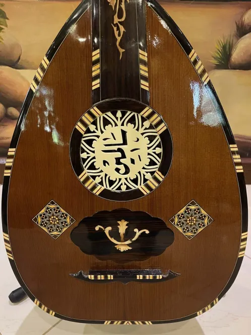 Handcrafted Salmeen Oud – Darkwood Harmony