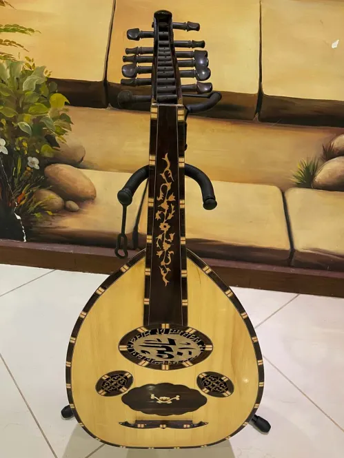 Handcrafted Salmeen Oud – Golden Horizon Edition