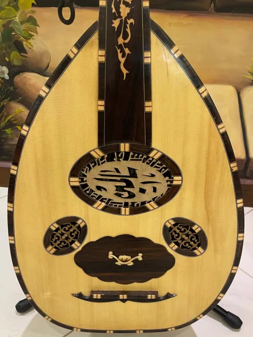 Handcrafted Salmeen Oud – Golden Horizon Edition