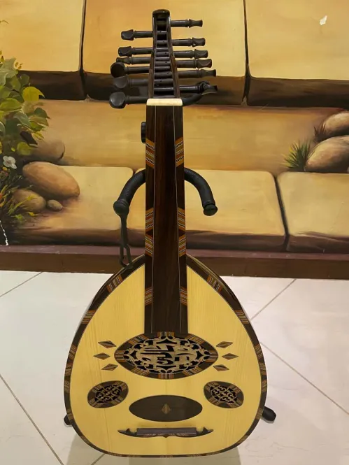 Handcrafted Salmeen Oud – Heritage Flame Design