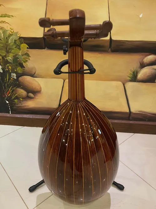 Handcrafted Salmeen Oud – Desert Elegance Edition