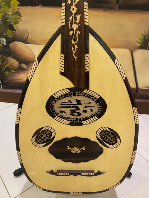 Handcrafted Salmeen Oud – Heritage Design