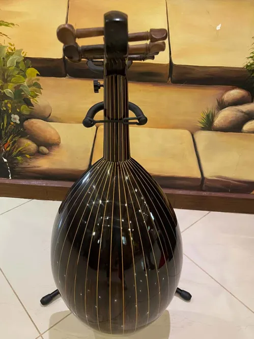 Handcrafted Salmeen Oud – Heritage Design