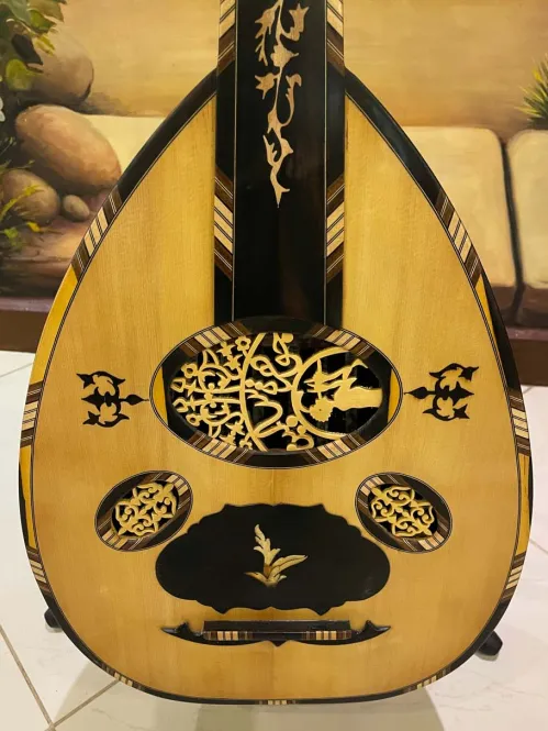 Handcrafted Salmeen Oud – Golden Vine Edition