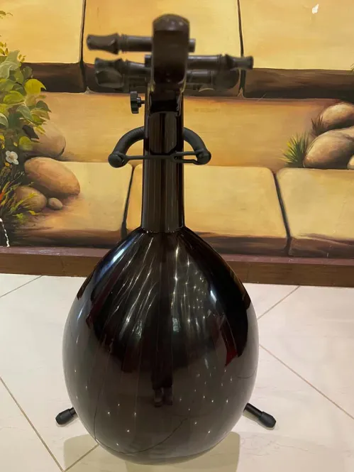 Handcrafted Salmeen Oud – Golden Vine Edition