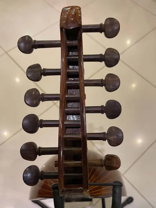 Handcrafted Salmeen Oud – Birds of Harmony Design