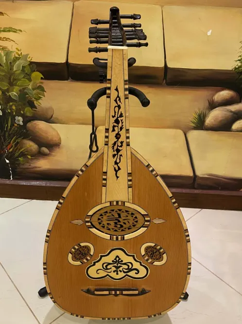 Handcrafted Salmeen Oud – Golden Harmony