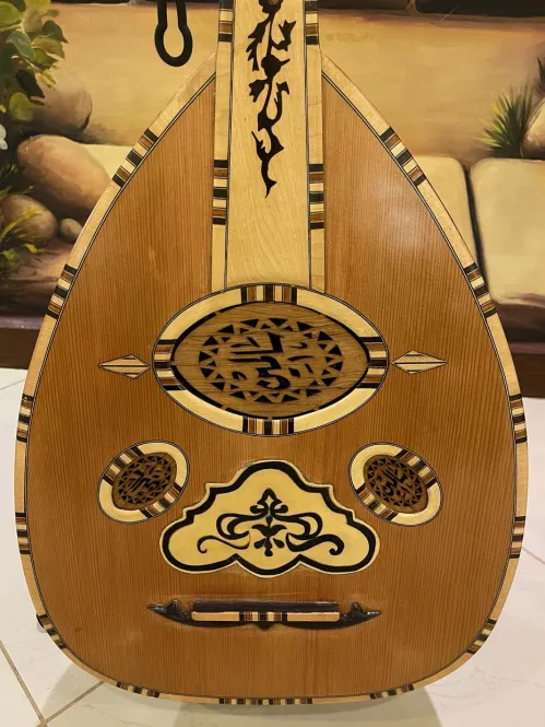 Handcrafted Salmeen Oud – Golden Harmony