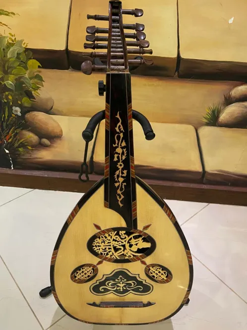 Handcrafted Salmeen Oud – Royal Carved Edition