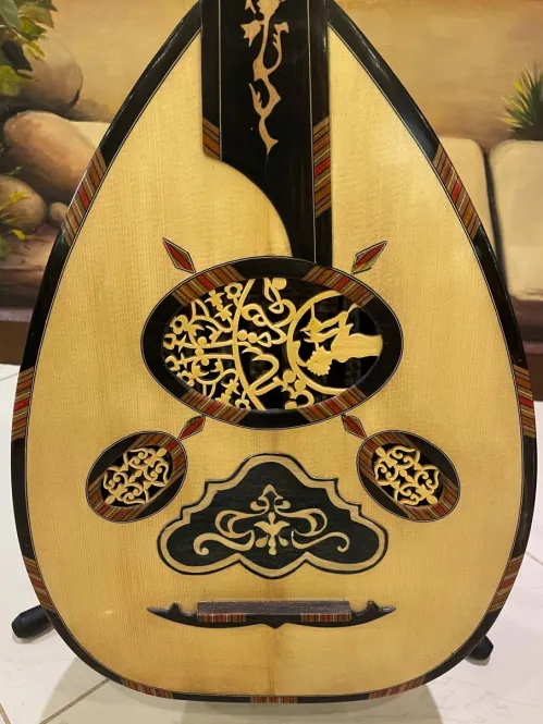 Handcrafted Salmeen Oud – Royal Carved Edition