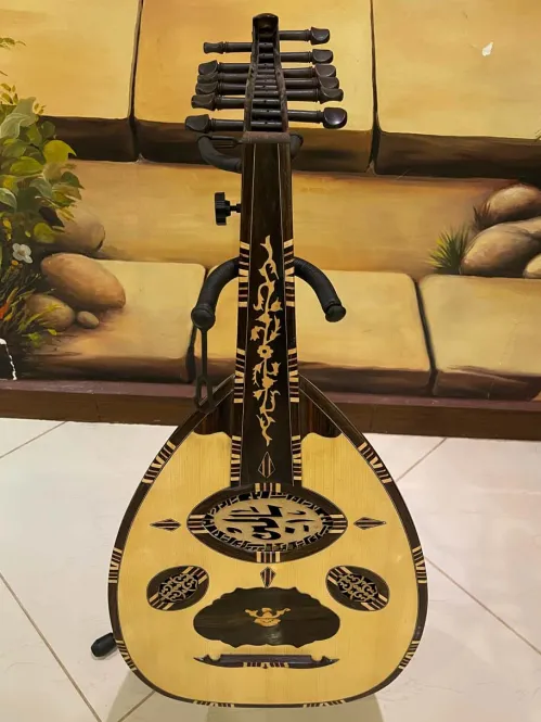 Handcrafted Salmeen Oud – Golden Harmony