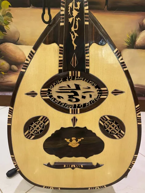 Handcrafted Salmeen Oud – Golden Harmony