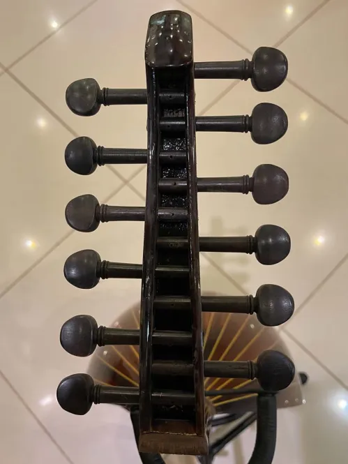 Handcrafted Salmeen Oud