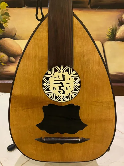Handcrafted Salmeen