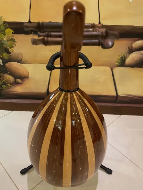 Handcrafted Salmeen