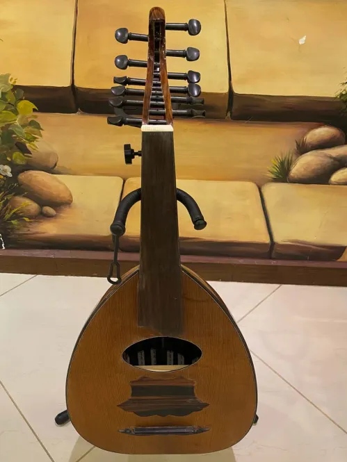 Handcrafted Salmeen Oud