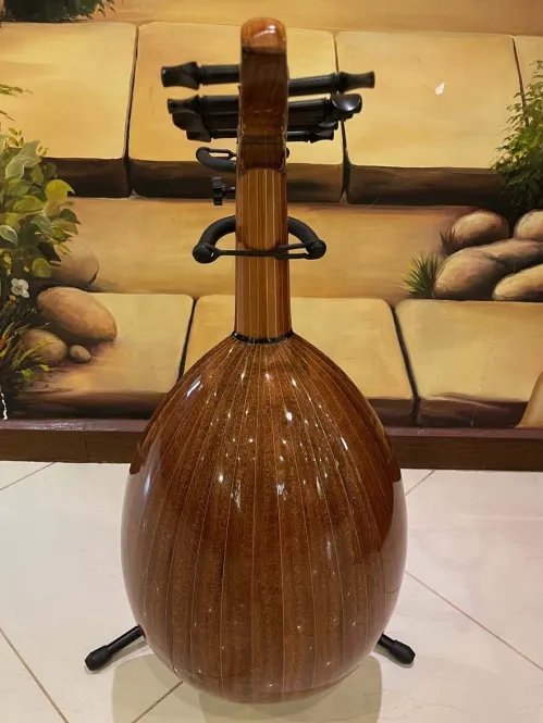 Handcrafted Salmeen Oud