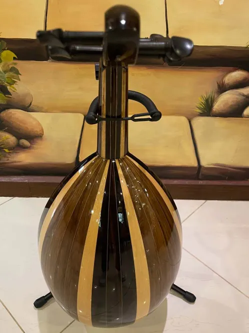 Handcrafted Salmeen Oud